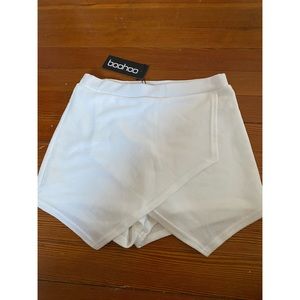 Boohoo Ivory Skort